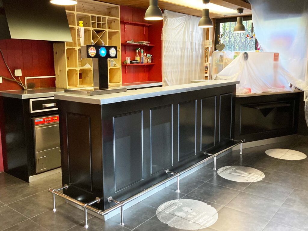 Comptoir professionnel menuiserie aménagement intérieur