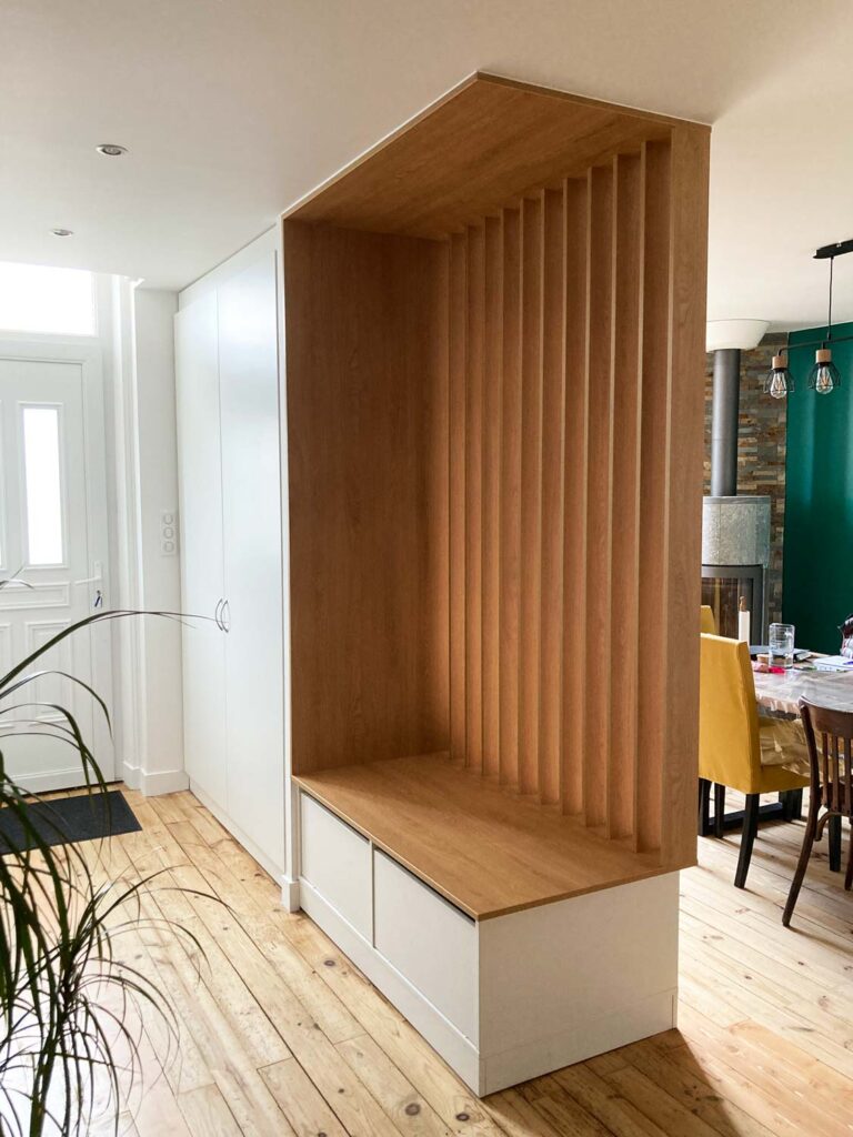 Claustra bois ouverture menuiserie aménagement intérieur